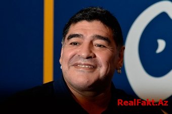 Maradona hakimdən üzr istədi