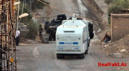 PKK Türkiyədə polis maşınını partlatdı: 4 şəhid