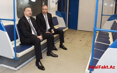 İlham Əliyev metroda - Fotolar