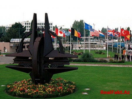 NATO Dağlıq Qarabağ münaqişəsi tərəflərini gərginliyi azaltmağa çağırır 