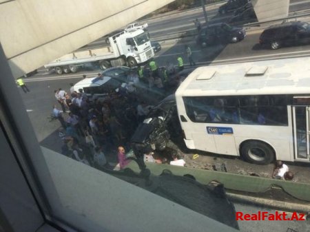 Hava limanı yolunda qəza: İki nəfər öldü