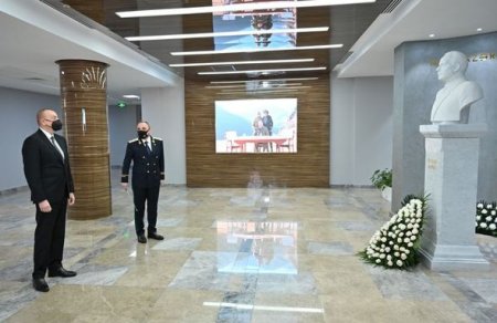 İlham Əliyev Baş Prokurorluğun yeni inzibati binasının açılışında iştirak etdi - YENİLƏNİB + FOTO/VİDEO