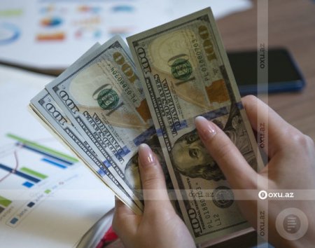 Azərbaycan iqtisadiyyatında dollarlaşma azalıb