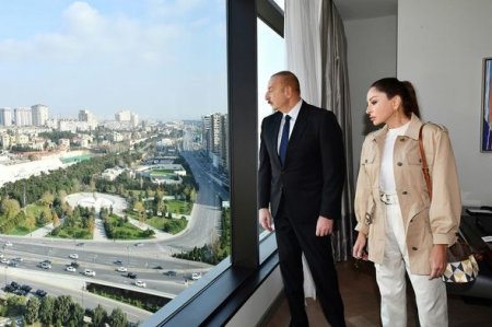 İlham Əliyev və Mehriban Əliyeva Bakıda hotelin açılışında iştirak ediblər - YENİLƏNİB + FOTO/VİDEO
