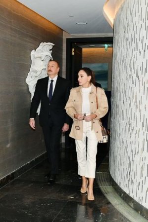 İlham Əliyev və Mehriban Əliyeva Bakıda hotelin açılışında iştirak ediblər - YENİLƏNİB + FOTO/VİDEO