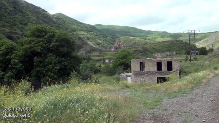 Laçın rayonunun işğaldan azad olunmuş Qalaça kəndi - VİDEO